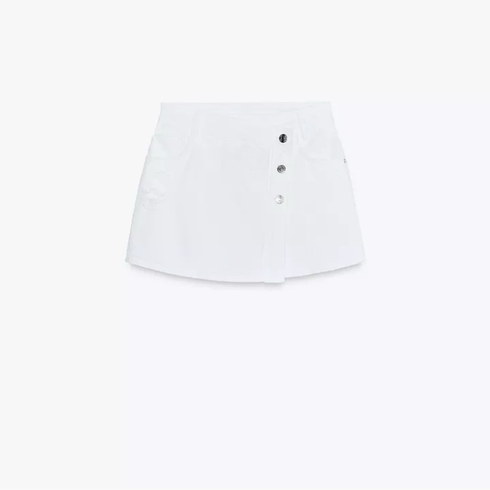 Zara White Button-Front Skort